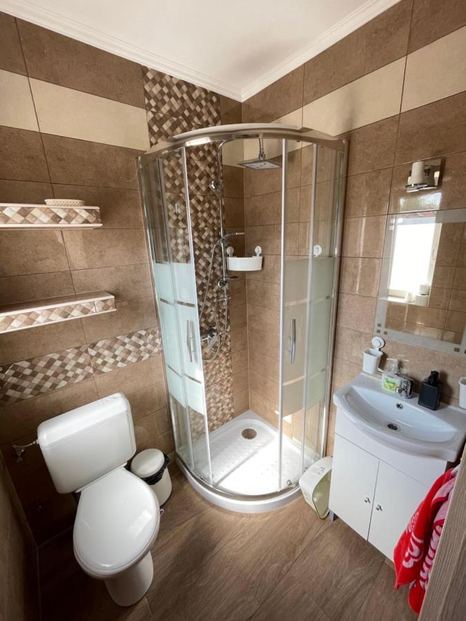 Balatonkeresztúr Lilla Apartman מראה חיצוני תמונה